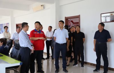 ������ʡ�˴����ר�������ݰ��ɭ��������-׷�󽡿�,����һ��ɳ����е���