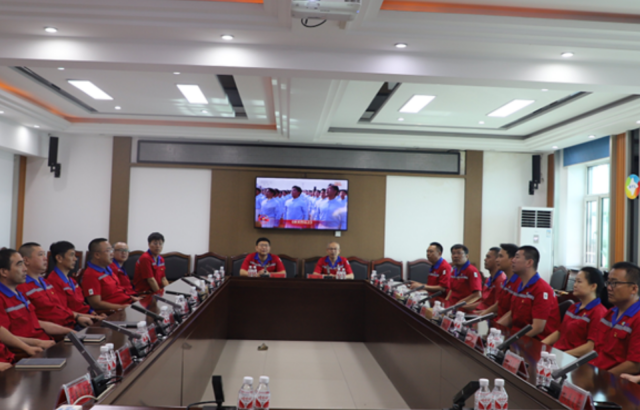 ���к�ɫ���� ���۷ܽ�ʵ��|  ɭ��������-׷�󽡿�,����һ��ɳ�����ԢĿ�й�����ս�������·�����˹ս��ʤ�� 80 ������